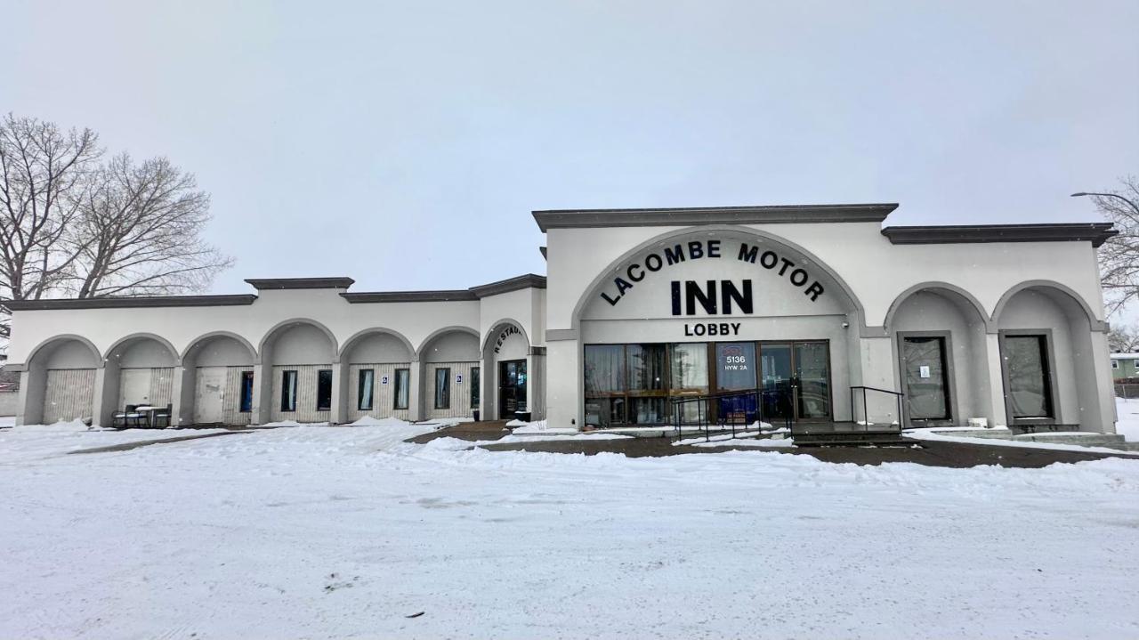 Lacombe Motor Inn Екстериор снимка